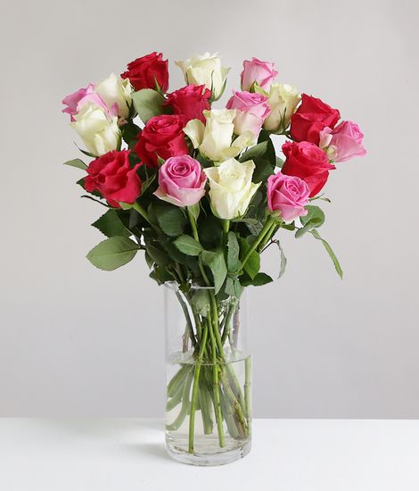 18 Mixed Valentine's Roses
