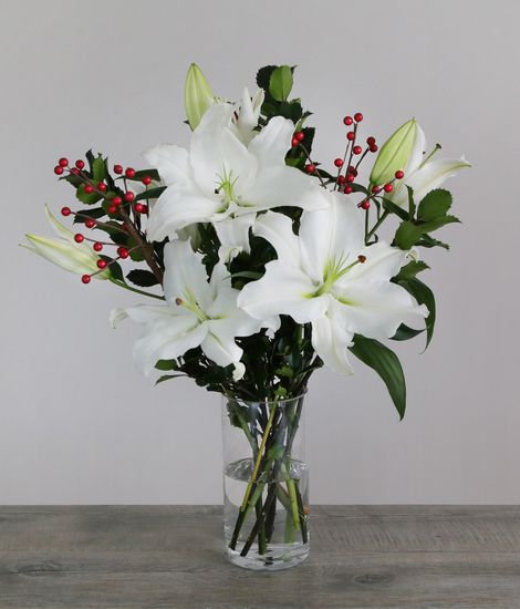 Letterbox Winter White Lilies | Free Chocolate